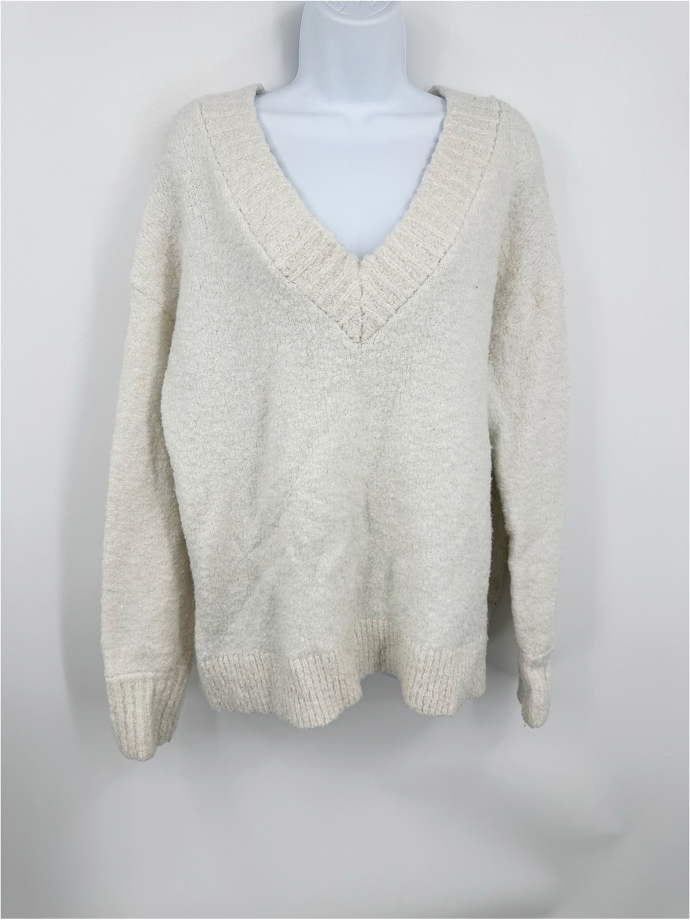 Aerie Cream V Neck Sweater Size Medium Oversized Boho